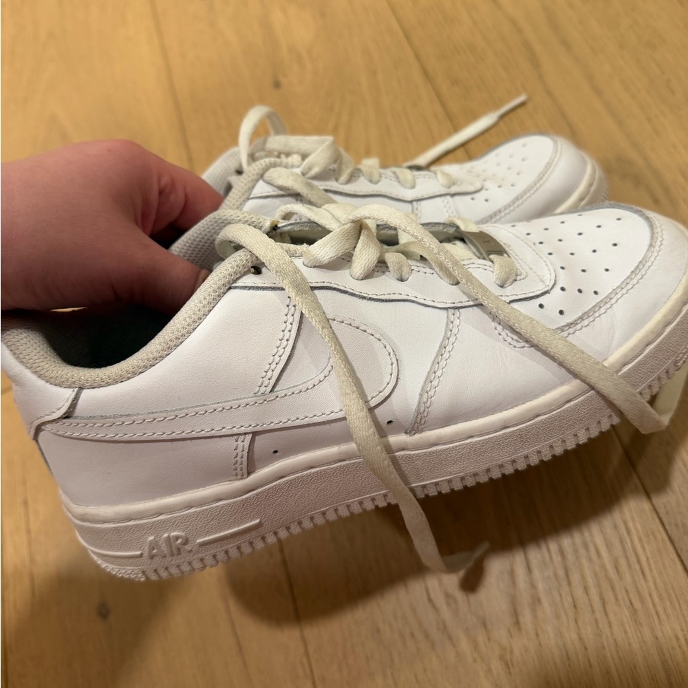 Nike Air Force 1 white trainers 5.5Y